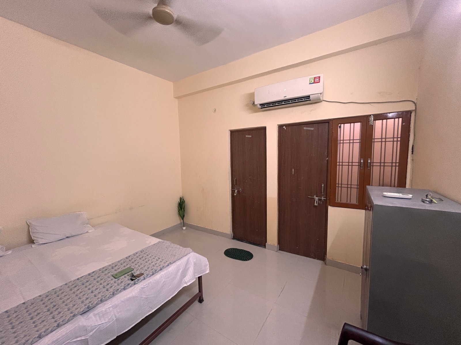 Complete Homestay Studio Room With Kitchen