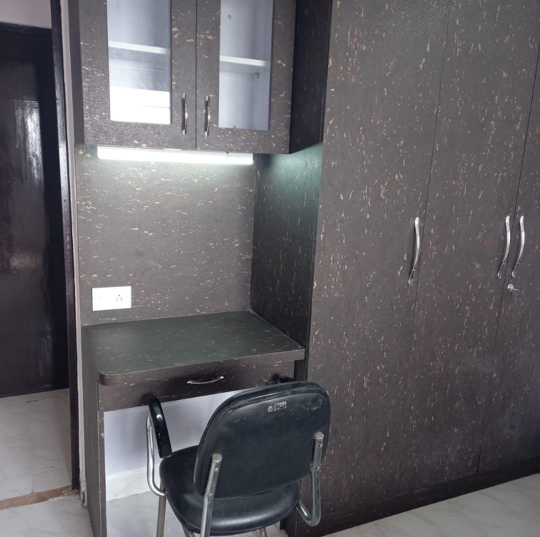 2 Bhk Flat Rent In Saryu Enclave Awadh Vihar Yojna